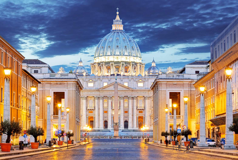 Tòa thánh Vatican - thu hút khách du lịch thập phương. Ảnh: Internet